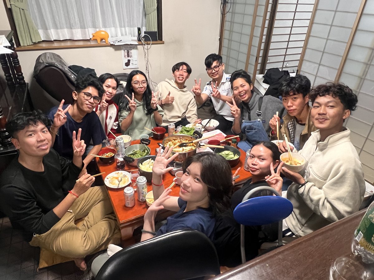 Participants enjoying meals and bonding during the program